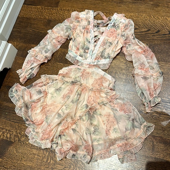 Stunning floral dress - Picture 5 of 7